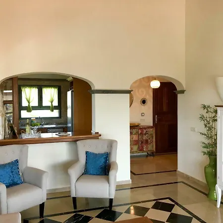 Mici Villa
